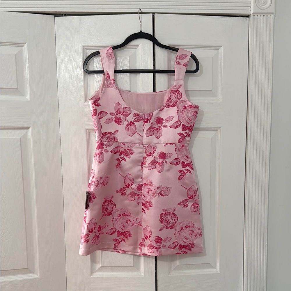 Lulu’s Floral Pink Dress - Picture 2 of 5